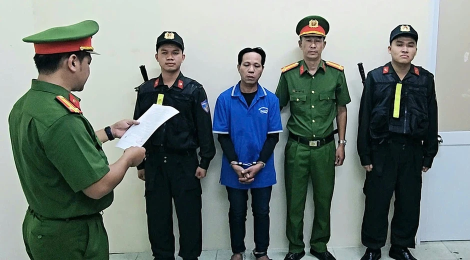 Nghi phạm sát hại vợ, phi tang trong bao tải ở sông Sài Gòn bị bắt Nghi phạm sát hại vợ, phi tang trong bao tải ở sông Sài Gòn bị bắt
