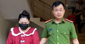 Người phụ nữ lừa đảo bằng thủ đoạn 'mua xe thật, chuyển khoản giả'