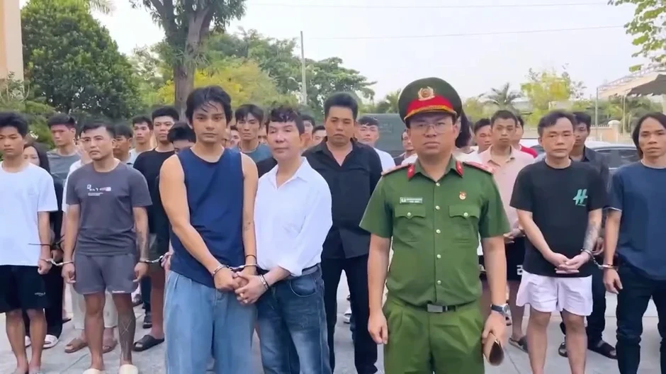 Người bán ma túy cho ca sĩ Long Nhật và Sơn Ngọc Minh là ai? Người bán ma túy cho ca sĩ Long Nhật và Sơn Ngọc Minh là ai?