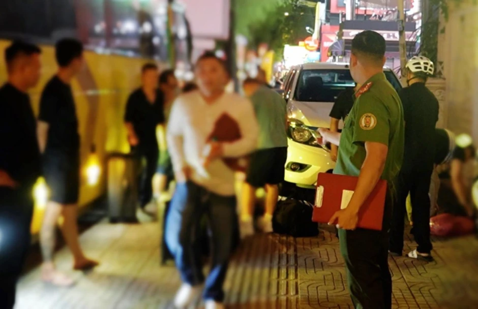 Người bị Mỹ trục xuất được Công an TP HCM hỗ trợ cư trú, giấy tờ Người bị Mỹ trục xuất được Công an TP HCM hỗ trợ cư trú, giấy tờ