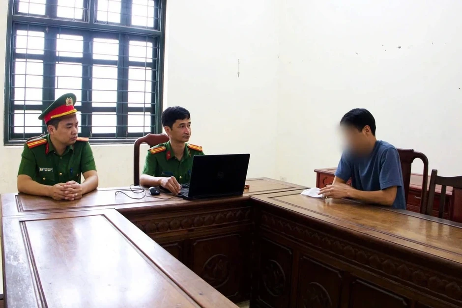 Người bị tố hành hung bà bầu ở Bắc Ninh ra công an trình diện Người bị tố hành hung bà bầu ở Bắc Ninh ra công an trình diện