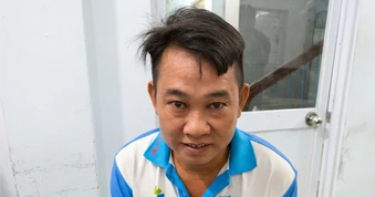 Người đàn ông dùng hung khí đánh người trên đường Phan Đăng Lưu ra đầu thú