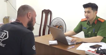 Người đàn ông Nga say xỉn, chạy xe máy tông chết người ở Nha Trang