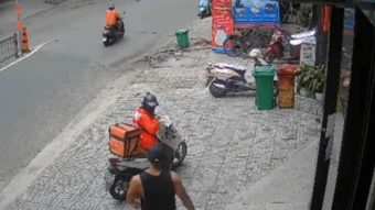 Người đánh tới tấp nữ nhân viên giao hàng ở TP HCM bị bắt
