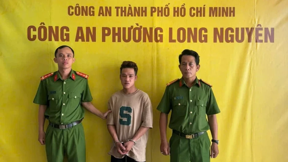Người đột nhập trộm vàng, đồ thờ cúng ở Miếu Bà Chúa Xứ Nguyên Nhung bị bắt Người đột nhập trộm vàng, đồ thờ cúng ở Miếu Bà Chúa Xứ Nguyên Nhung bị bắt