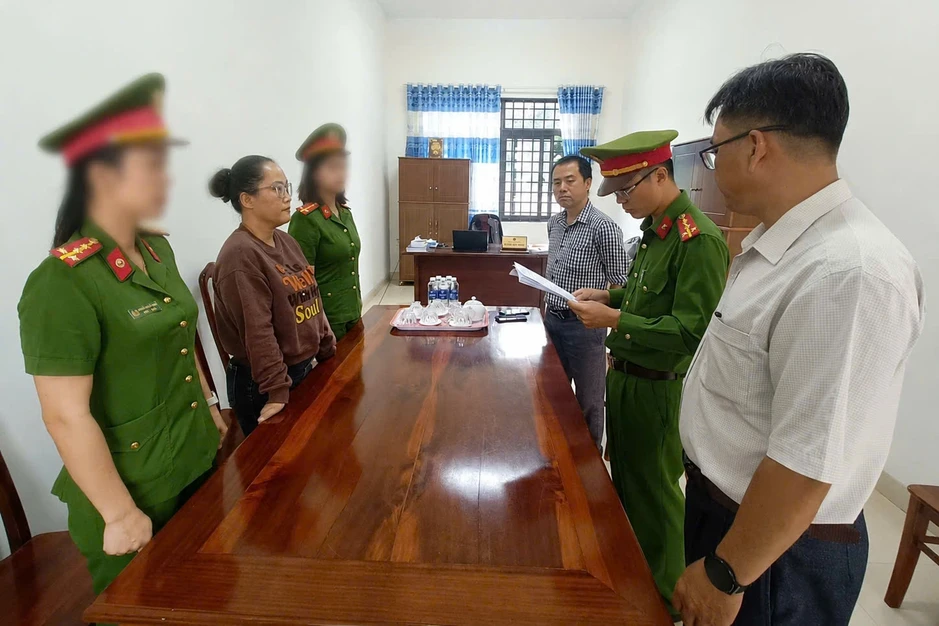 Người phụ nữ chiếm đoạt hơn 14 tỷ đồng bằng chiêu đáo hạn ngân hàng Người phụ nữ chiếm đoạt hơn 14 tỷ đồng bằng chiêu đáo hạn ngân hàng