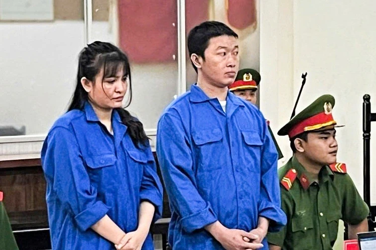 Người phụ nữ đang được hoãn thi hành án vẫn đi buôn ma túy ở Tây Ninh Người phụ nữ đang được hoãn thi hành án vẫn đi buôn ma túy ở Tây Ninh
