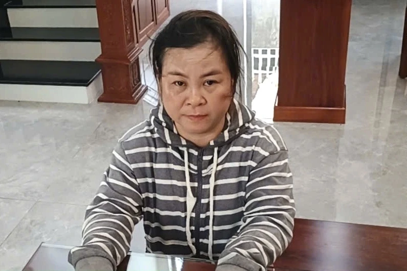 Người phụ nữ làm giả 7 sổ đỏ, lừa hơn 2 tỷ đồng của nhiều người ở TPHCM Người phụ nữ làm giả 7 sổ đỏ, lừa hơn 2 tỷ đồng của nhiều người ở TPHCM