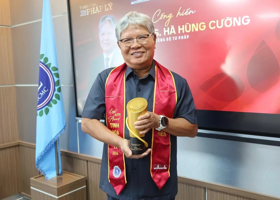 Nguyên Bộ trưởng Tư pháp Hà Hùng Cường: Nghề luật thầm lặng nhưng rất quan trọng Nguyên Bộ trưởng Tư pháp Hà Hùng Cường: Nghề luật thầm lặng nhưng rất quan trọng