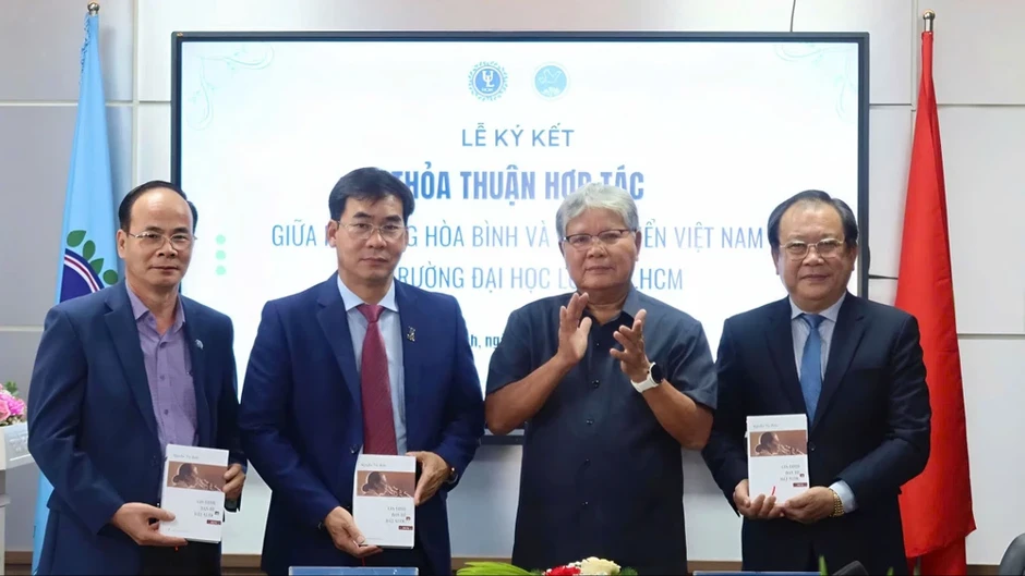 Nguyên Bộ trưởng Tư pháp Hà Hùng Cường: Nghề luật thầm lặng nhưng rất quan trọng Nguyên Bộ trưởng Tư pháp Hà Hùng Cường: Nghề luật thầm lặng nhưng rất quan trọng