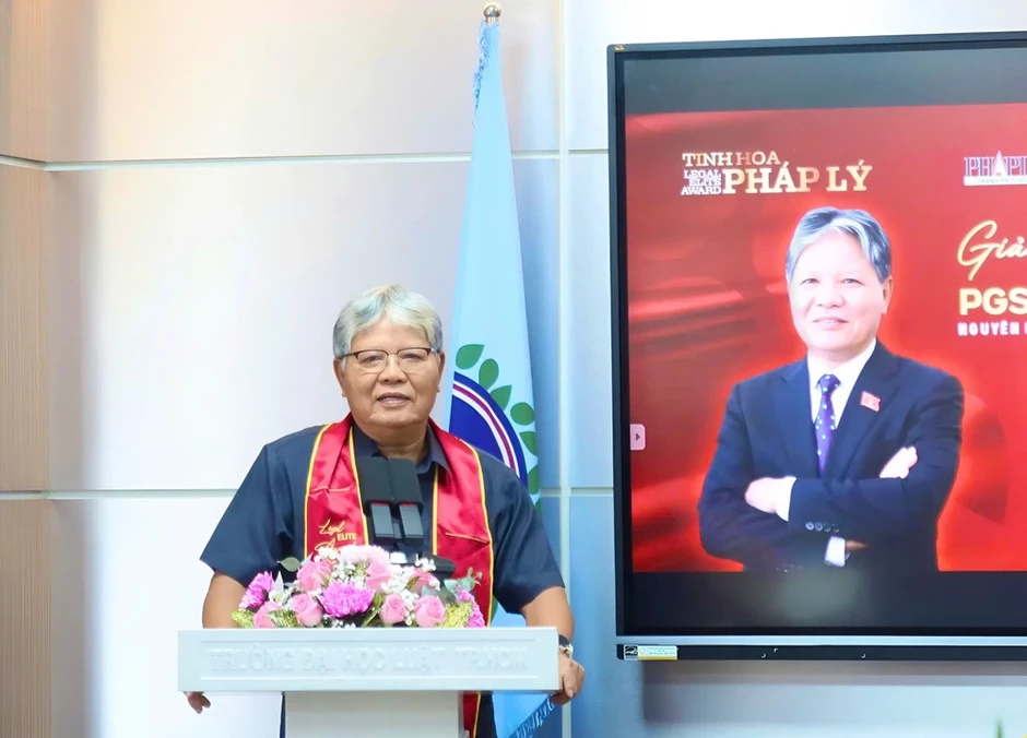 Nguyên Bộ trưởng Tư pháp Hà Hùng Cường: Nghề luật thầm lặng nhưng rất quan trọng Nguyên Bộ trưởng Tư pháp Hà Hùng Cường: Nghề luật thầm lặng nhưng rất quan trọng