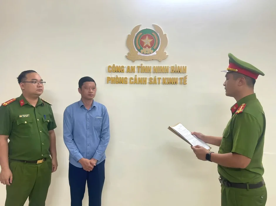 Nguyên cán bộ xã ở Ninh Bình lừa đảo, chiếm đoạt tiền từ thiện hỗ trợ người dân Nguyên cán bộ xã ở Ninh Bình lừa đảo, chiếm đoạt tiền từ thiện hỗ trợ người dân