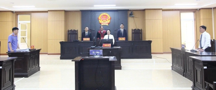 Nguyễn Đình Thắng bị xét xử vắng mặt về tội khủng bố tại Đắk Lắk Nguyễn Đình Thắng bị xét xử vắng mặt về tội khủng bố tại Đắk Lắk