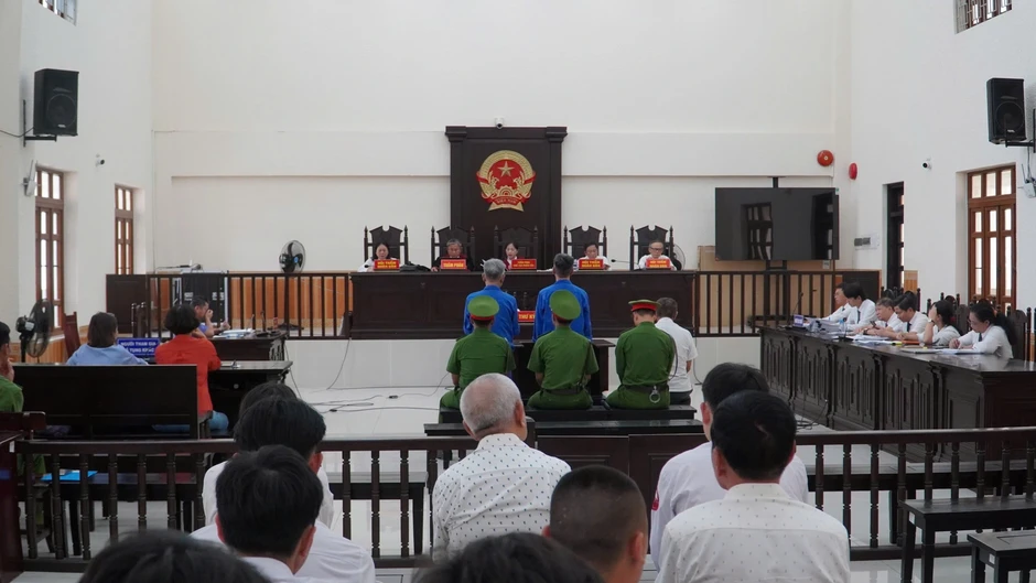 Nguyên lãnh đạo ngành giáo dục Bình Thuận cũ lĩnh 15 năm tù trong vụ AIC Nguyên lãnh đạo ngành giáo dục Bình Thuận cũ lĩnh 15 năm tù trong vụ AIC