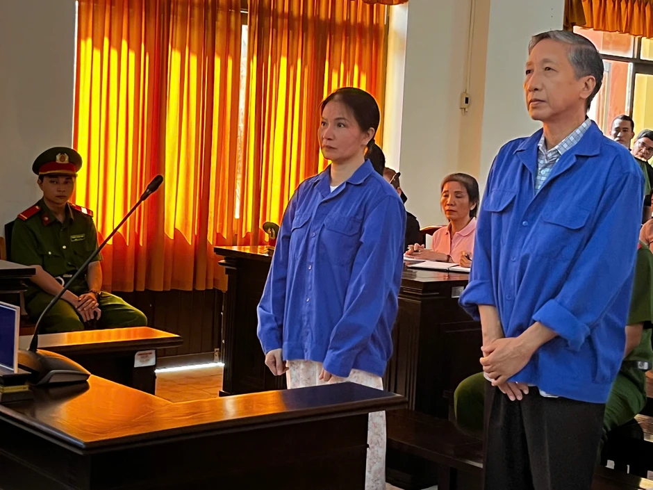 Nguyên Trưởng Công an TP Phú Quốc cùng đồng phạm lừa đảo gần 68 tỷ đồng Nguyên Trưởng Công an TP Phú Quốc cùng đồng phạm lừa đảo gần 68 tỷ đồng
