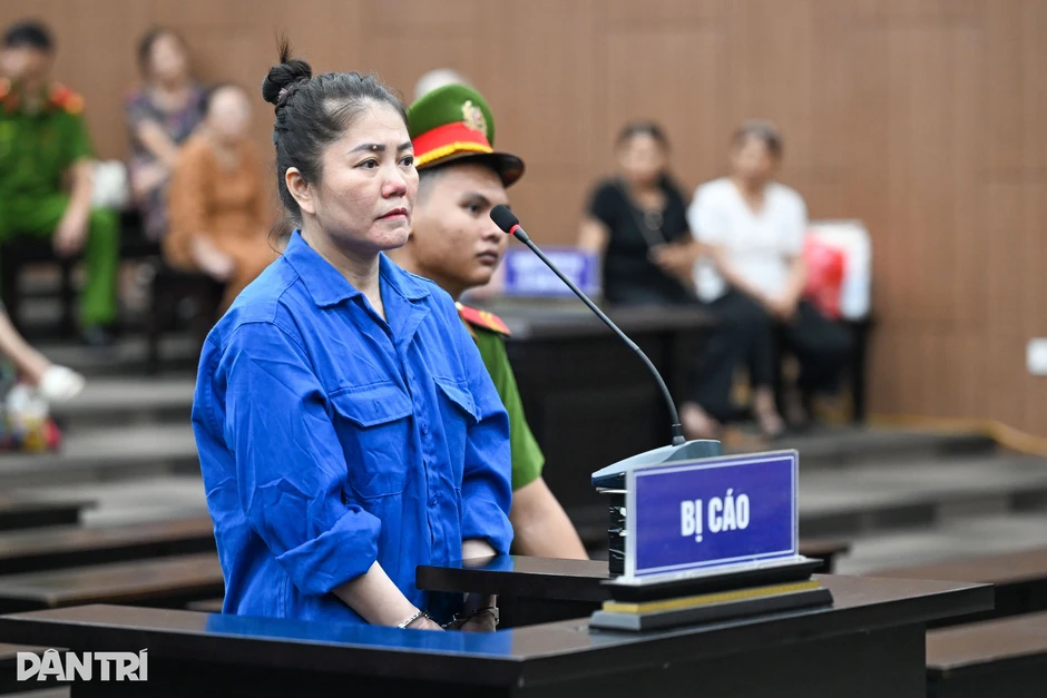 Nhà đầu tư sâm Ngọc Linh bán cả nhà, vét đến đồng cuối đưa cho nữ chủ tịch Nhà đầu tư sâm Ngọc Linh bán cả nhà, vét đến đồng cuối đưa cho nữ chủ tịch