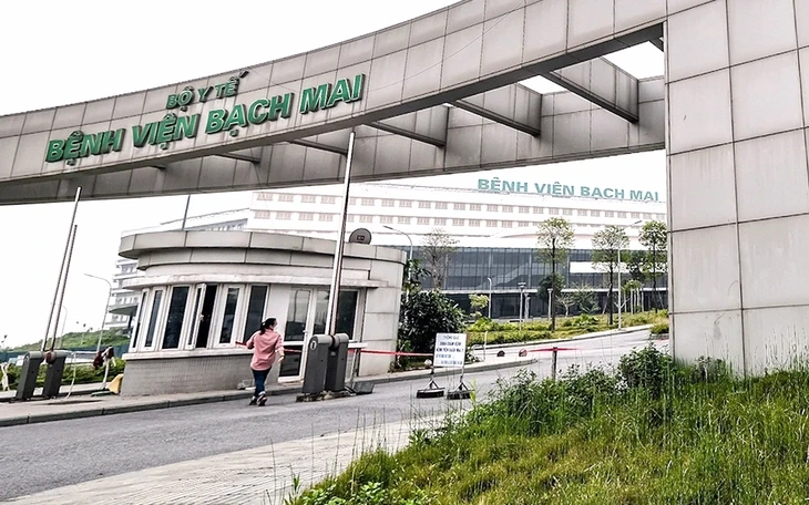 Nhà thầu khai bị ép chi tổng 100 tỉ, bà Nguyễn Thị Kim Tiến nói chỉ được cấp dưới đưa 7,5 tỉ Nhà thầu khai bị ép chi tổng 100 tỉ, bà Nguyễn Thị Kim Tiến nói chỉ được cấp dưới đưa 7,5 tỉ