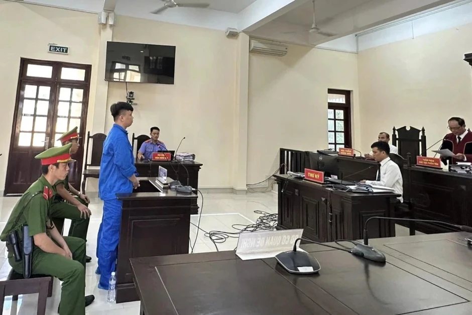 Nhận án 10 tháng tù giam vì mua bán thông tin tài khoản ngân hàng Nhận án 10 tháng tù giam vì mua bán thông tin tài khoản ngân hàng