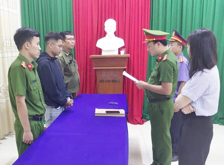Nhận định ban đầu nguyên nhân 2 nạn nhân tử vong vụ cháy xe ở cây xăng Nhận định ban đầu nguyên nhân 2 nạn nhân tử vong vụ cháy xe ở cây xăng