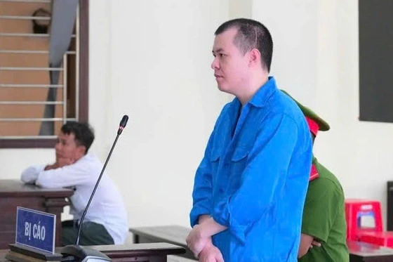 Nhân viên nha khoa cầm súng nhựa đi cướp tiệm vàng ở Tây Ninh Nhân viên nha khoa cầm súng nhựa đi cướp tiệm vàng ở Tây Ninh