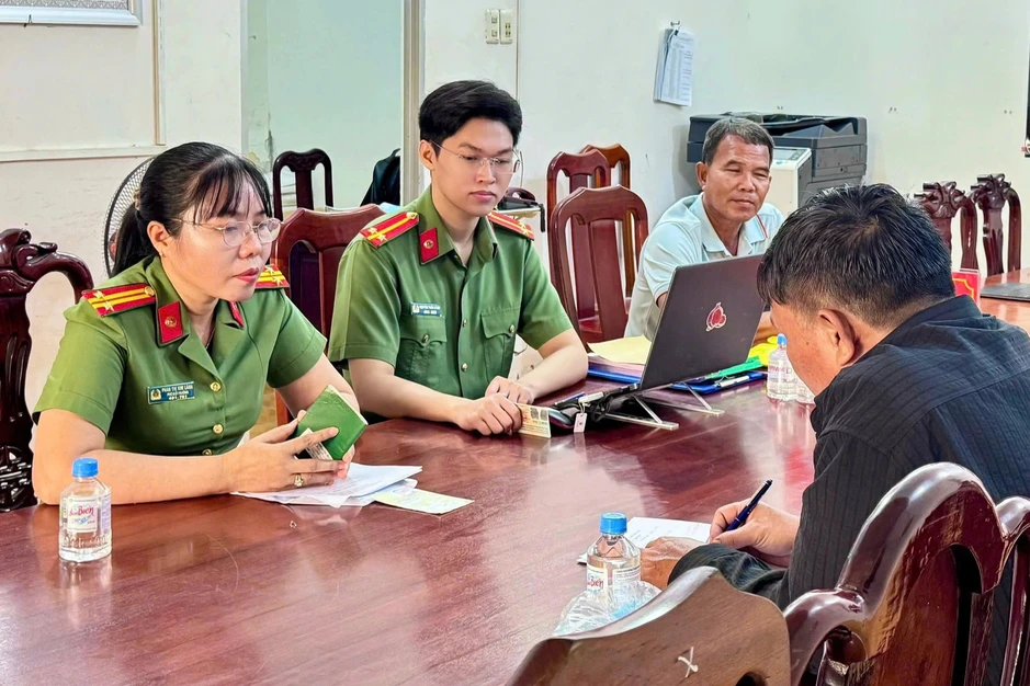 Nhập cảnh trái phép từ Campuchia, một người bị phạt 7,5 triệu đồng Nhập cảnh trái phép từ Campuchia, một người bị phạt 7,5 triệu đồng