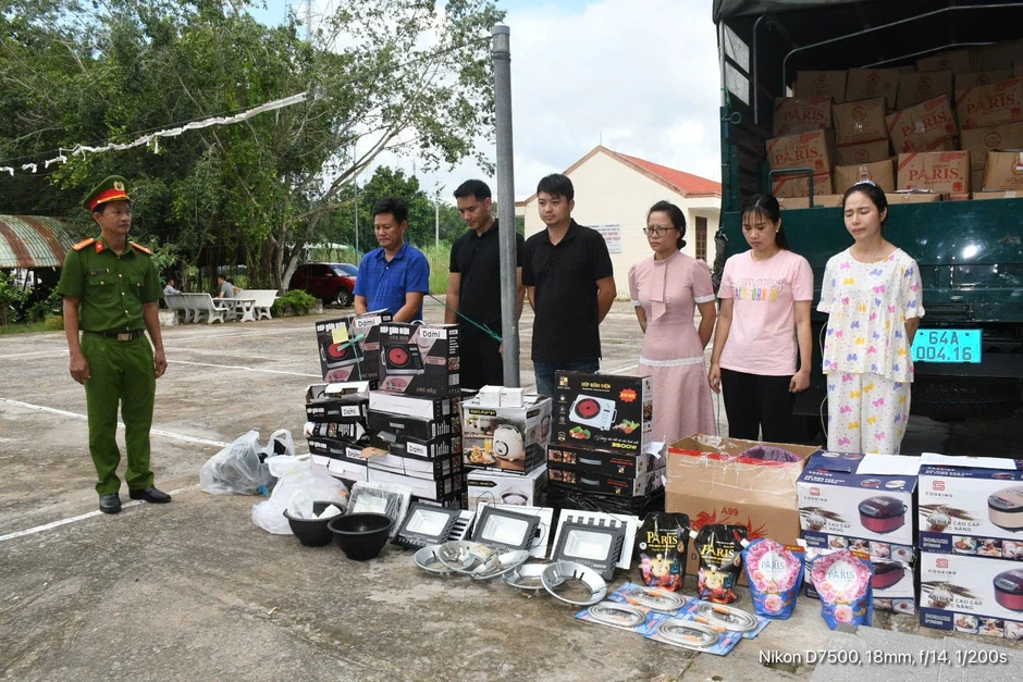 Nhập đồ gia dụng Trung Quốc giá tiền trăm, lừa bán giá tiền triệu Nhập đồ gia dụng Trung Quốc giá tiền trăm, lừa bán giá tiền triệu