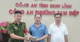 Nhặt được chiếc cặp chứa 500 triệu đồng