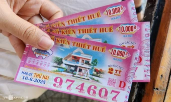 Nhặt được vé số, trúng thưởng được lĩnh hay phải trả lại?