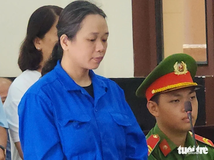 Nhiều cán bộ tại Ban Thi đua - Khen thưởng tỉnh Đồng Tháp hầu tòa Nhiều cán bộ tại Ban Thi đua - Khen thưởng tỉnh Đồng Tháp hầu tòa