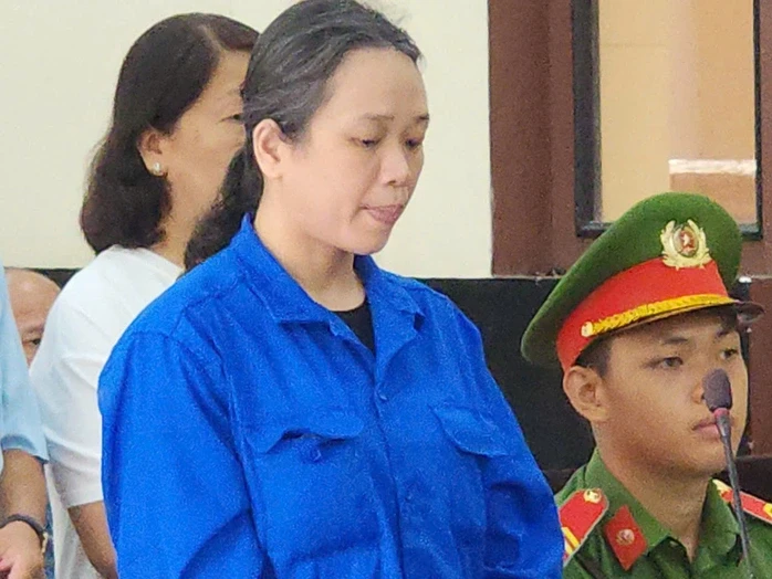 Nhiều cựu lãnh đạo ban thi đua - khen thưởng ở Đồng Tháp hầu tòa Nhiều cựu lãnh đạo ban thi đua - khen thưởng ở Đồng Tháp hầu tòa