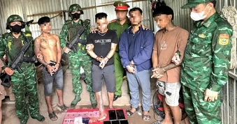 Nhiều đối tượng tàng trữ, tổ chức sử dụng ma tuý vừa "sa lưới"