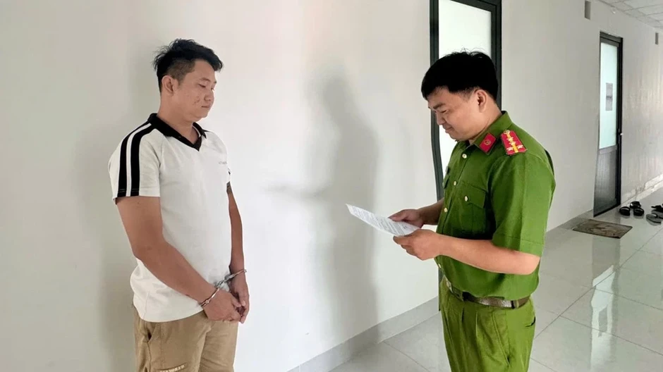 Nhờ nhân viên ngân hàng làm thủ tục giải ngân, khách hàng bị lừa 2 tỉ đồng Nhờ nhân viên ngân hàng làm thủ tục giải ngân, khách hàng bị lừa 2 tỉ đồng