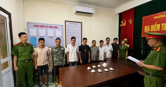 Nhóm đối tượng góp vốn thuê máy móc khai thác vàng trái phép