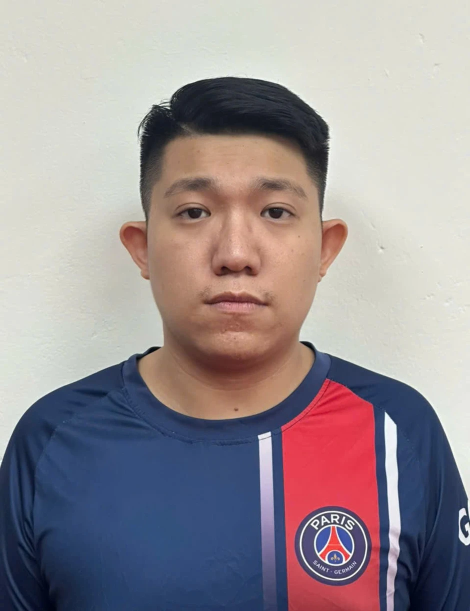 Nhóm đối tượng người nước ngoài 'ẩn mình' trong chung cư cao cấp để vận hành đường dây cờ bạc 30.000 tỷ đồng Nhóm đối tượng người nước ngoài 'ẩn mình' trong chung cư cao cấp để vận hành đường dây cờ bạc 30.000 tỷ đồng