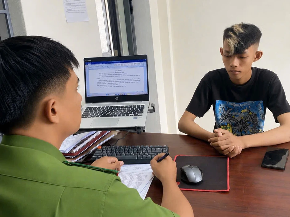 Nhóm học sinh lớp 8 mưu trí giúp công an bắt nghi phạm trộm cắp Nhóm học sinh lớp 8 mưu trí giúp công an bắt nghi phạm trộm cắp