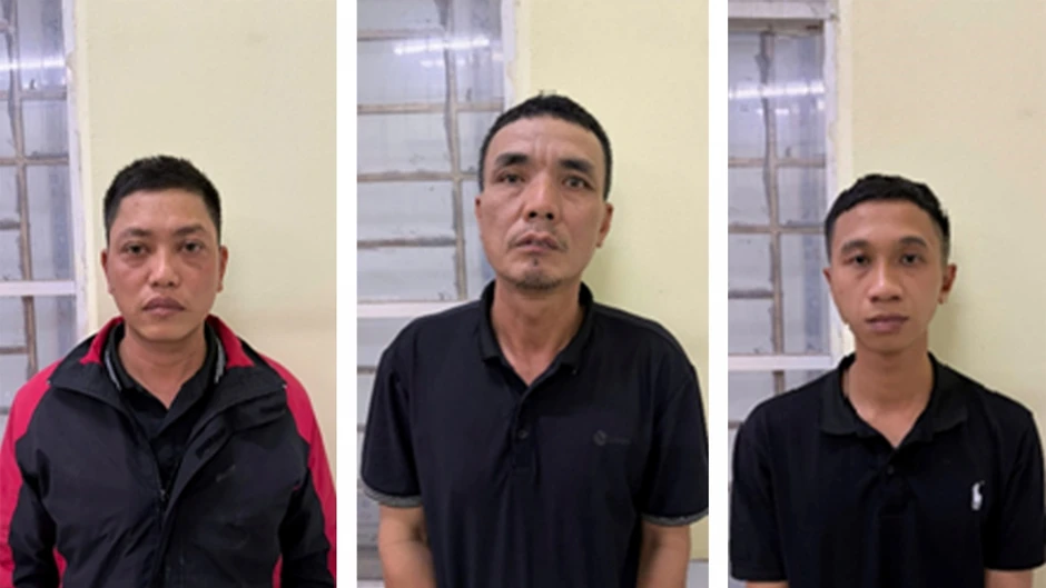 Nhóm xe ôm dựng kịch bản, lừa tiền môi giới xin việc tinh vi Nhóm xe ôm dựng kịch bản, lừa tiền môi giới xin việc tinh vi