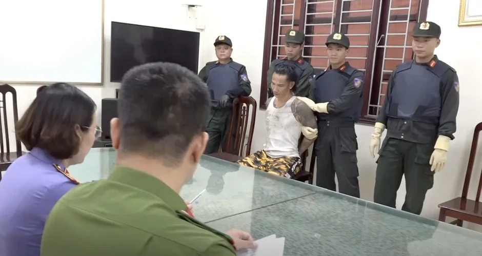 Ninh Bình: Bắt “Đức Cộng" về hành vi tổ chức sử dụng trái phép chất ma túy Ninh Bình: Bắt “Đức Cộng" về hành vi tổ chức sử dụng trái phép chất ma túy
