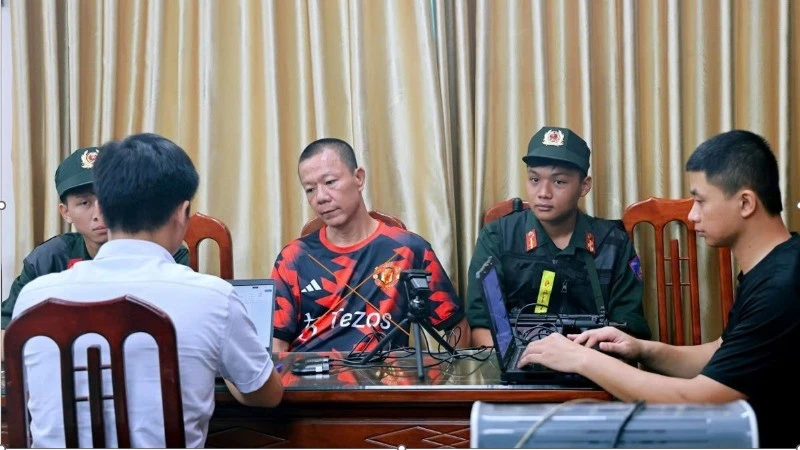 Ninh Bình bắt giữ đối tượng cộm cán trong đường dây cá độ bóng đá 1,2 nghìn tỷ đồng trên không gian mạng Ninh Bình bắt giữ đối tượng cộm cán trong đường dây cá độ bóng đá 1,2 nghìn tỷ đồng trên không gian mạng