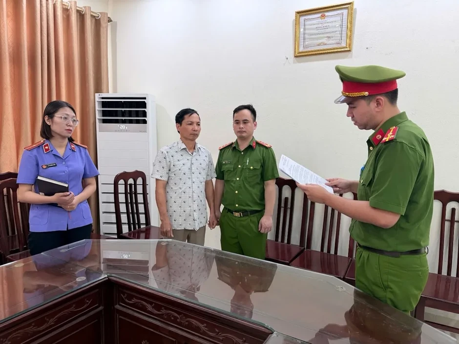 Ninh Bình: Khởi tố 4 nguyên cán bộ xã lợi dụng chức vụ, gây thiệt hại ngân sách hơn 1,4 tỷ đồng