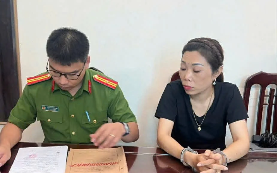 Nổ 'quan hệ khủng' chạy án, người phụ nữ chiếm đoạt hơn nửa tỷ đồng Nổ 'quan hệ khủng' chạy án, người phụ nữ chiếm đoạt hơn nửa tỷ đồng