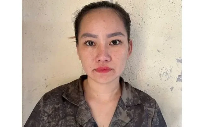 Nữ “đạo chích” 4 tiền án tiếp tục móc túi ở chùa