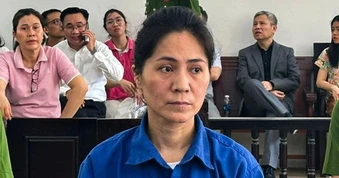 Nữ giám đốc tổ chức chương trình "Về đây bốn cánh chim trời" hầu tòa