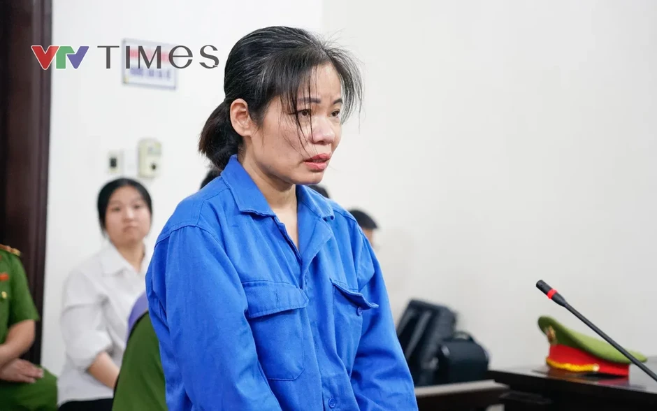 Nữ giúp việc bạo hành cụ bà 82 tuổi khai "bức xúc" vì bị giữ 5 triệu đồng lương Nữ giúp việc bạo hành cụ bà 82 tuổi khai "bức xúc" vì bị giữ 5 triệu đồng lương