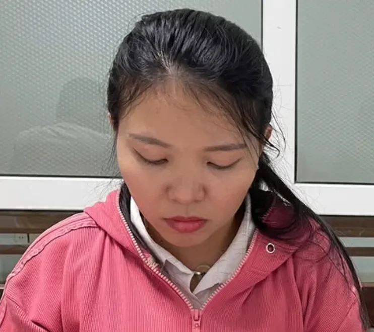 Nữ môi giới bất động sản ở Đà Nẵng bị bắt vì lừa “làm sổ đỏ”, xin đất tái định cư Nữ môi giới bất động sản ở Đà Nẵng bị bắt vì lừa “làm sổ đỏ”, xin đất tái định cư