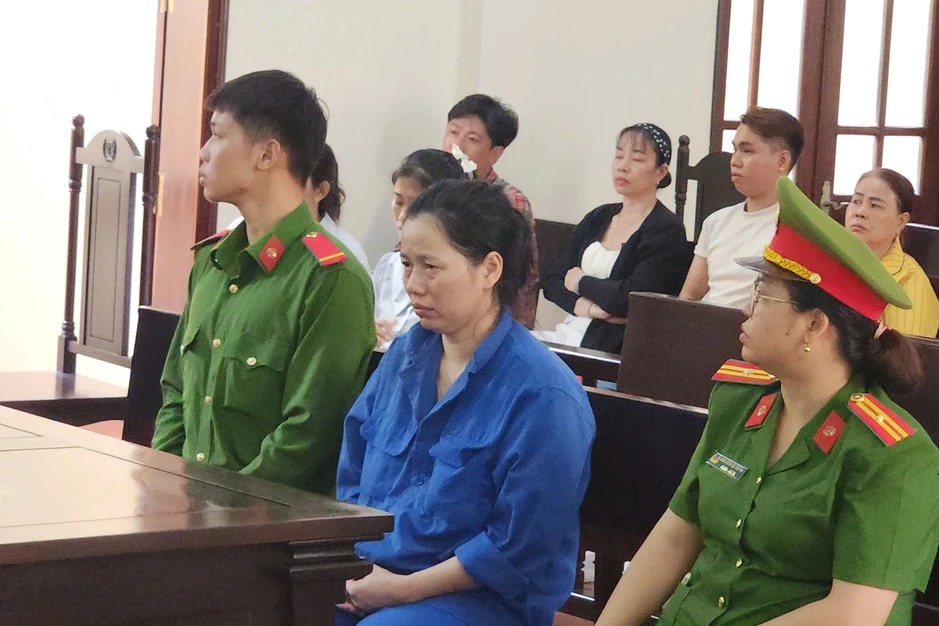 Nữ nhân viên bán xe bịa chương trình khuyến mãi, lừa hơn 53 tỷ đồng Nữ nhân viên bán xe bịa chương trình khuyến mãi, lừa hơn 53 tỷ đồng