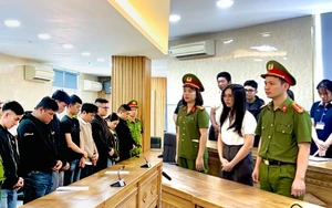 Nữ nhân viên ngân hàng Nguyễn Thị Trang lĩnh 13 năm tù Nữ nhân viên ngân hàng Nguyễn Thị Trang lĩnh 13 năm tù