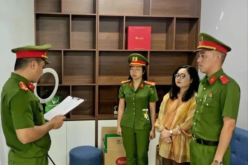 Nữ tổng giám đốc lừa bán đất ngoại giao, chiếm đoạt hơn 17 tỷ đồng Nữ tổng giám đốc lừa bán đất ngoại giao, chiếm đoạt hơn 17 tỷ đồng