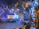 Ô tô tông liên hoàn trước quán nhậu dưới chân cầu Chữ Y