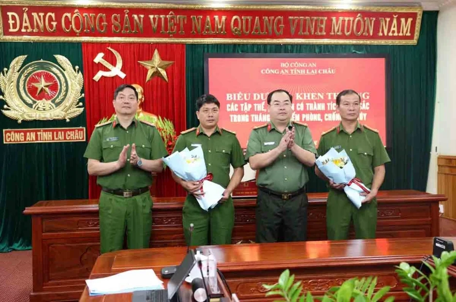 Phá chuyên án ma túy, thu giữ 1 bánh heroin Phá chuyên án ma túy, thu giữ 1 bánh heroin
