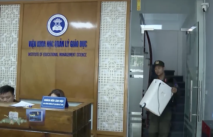 Phá đường dây lừa đảo thi, cấp chứng chỉ ngoại ngữ 'Học viện Bright online LL' cho 80.000 người